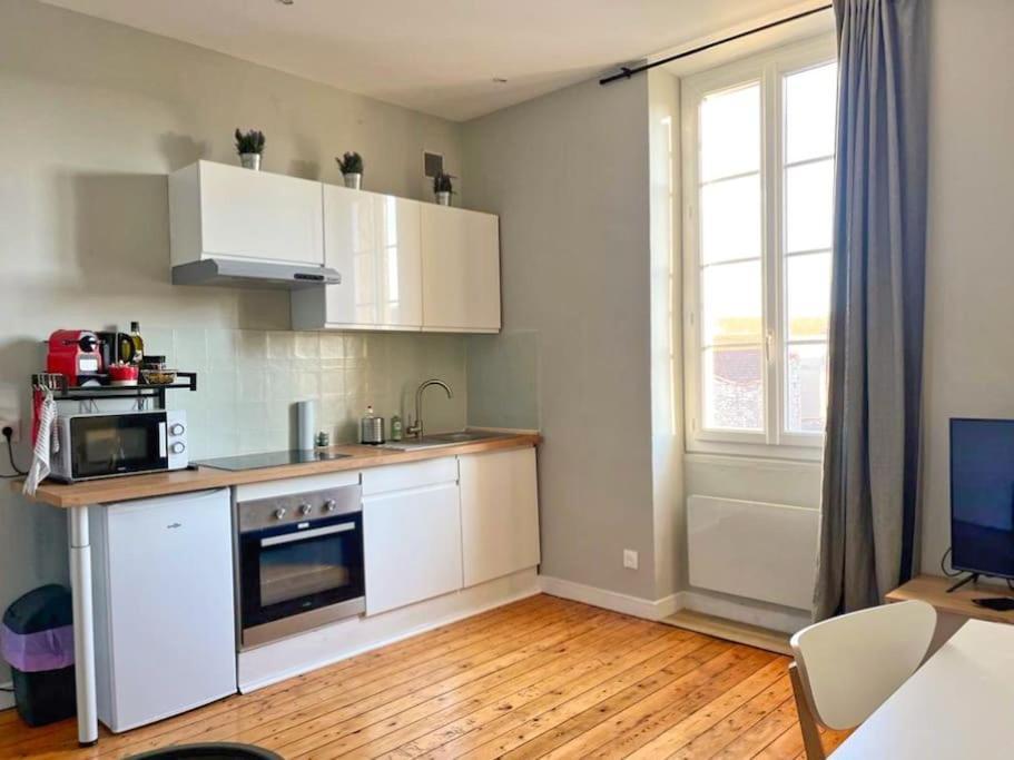 Claire - Bel Appartement T2 Lumineux Châteaurenard Exterior foto